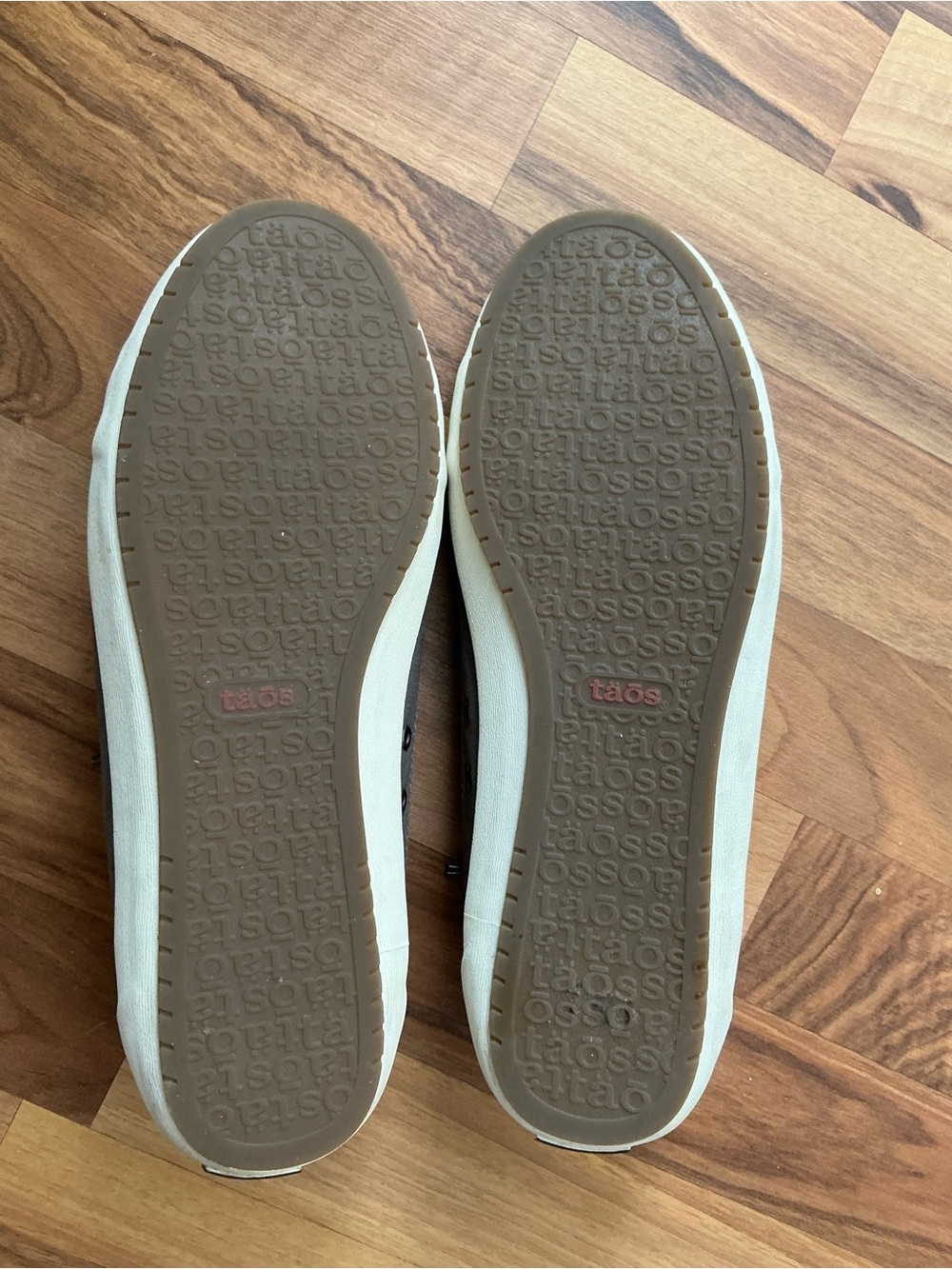 Taos Footwear Charcoal Canvas Lace-Up Sneakers - Picture 9 of 9